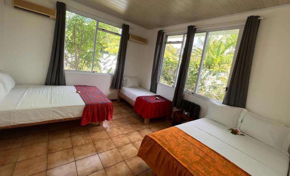 Pare Lodge Tahiti Pirae Oda fotoğraf